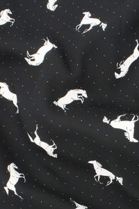 Horse Crepe Print Black / White