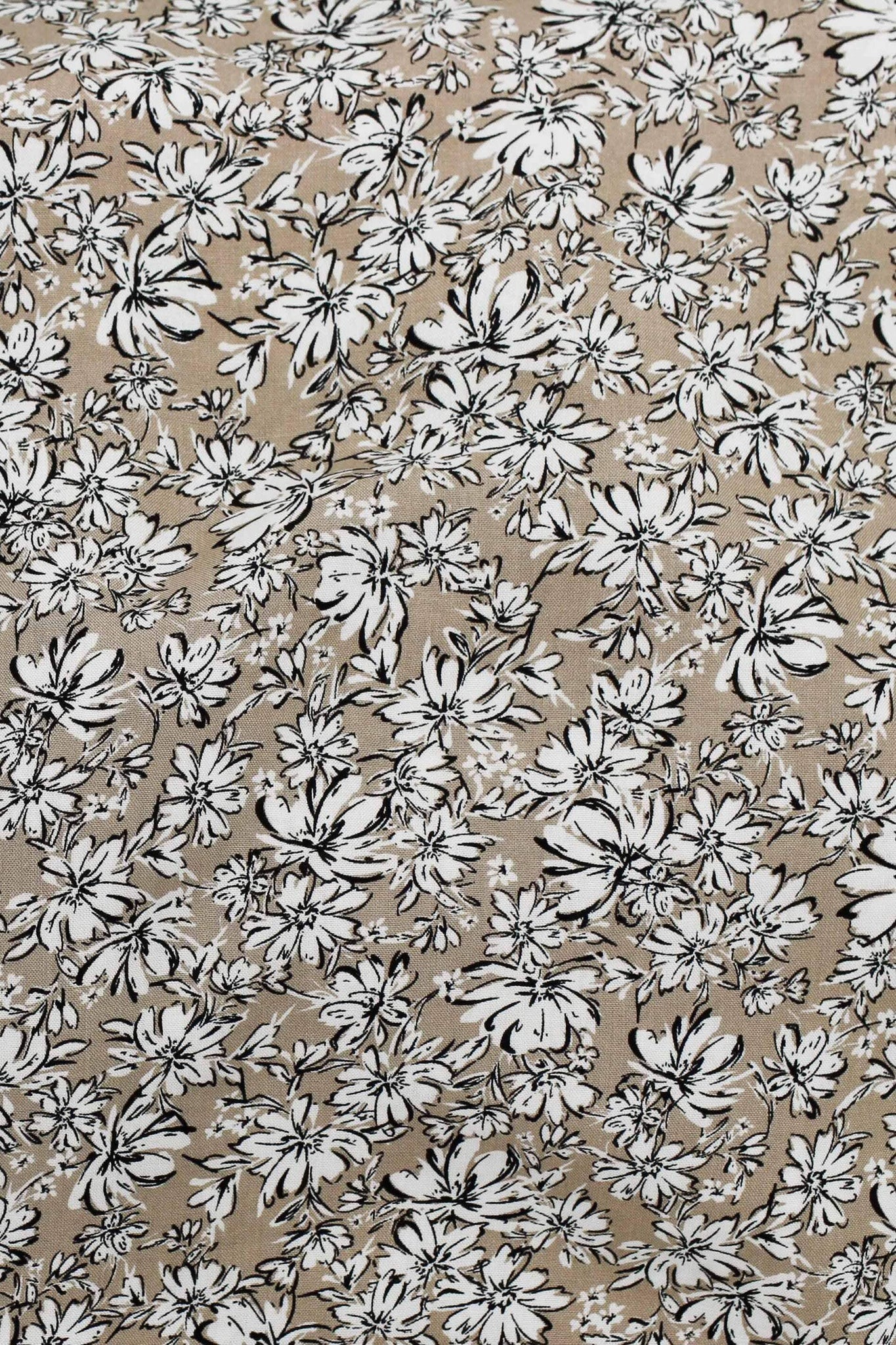 Sofia Sketched Flowers Beige / White / Black